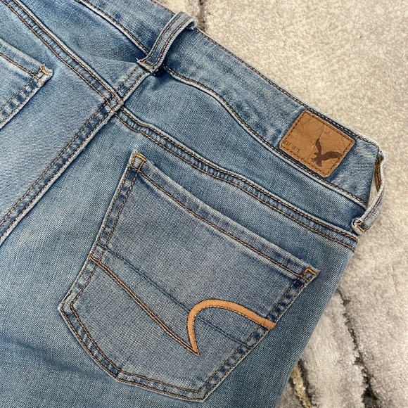 American Eagle Jeans - Picture 2 of 4